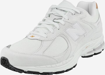 Sneaker bassa '2002R' di new balance in bianco: frontale