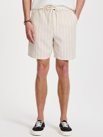 Shiwi Regular Chino 'Lewis' in Beige: voorkant