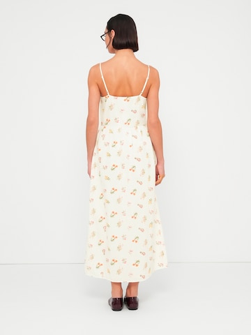 PIECES Šaty 'PCEMMA' - Biela