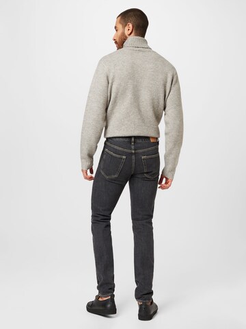 WEEKDAY Tapered Jeans 'Pine Sea' in Zwart