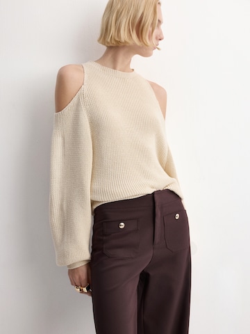 MANGO Regular Hose in Rot