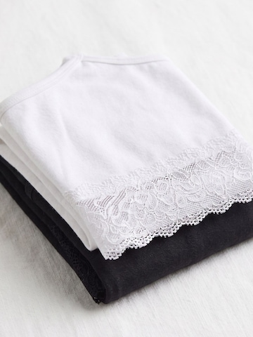Reggiseno 'ÖTS Damen Tanktop mit schmaler Passform' di ÖTS in nero