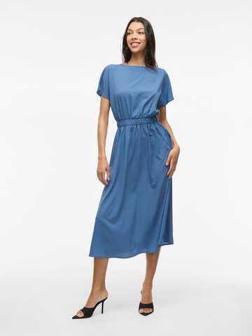 Robe VILA en bleu : devant