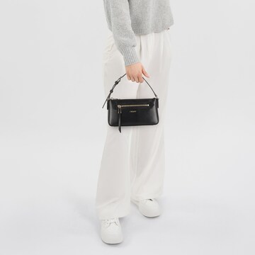 DKNY Umhängetasche in Schwarz: Vorderseite