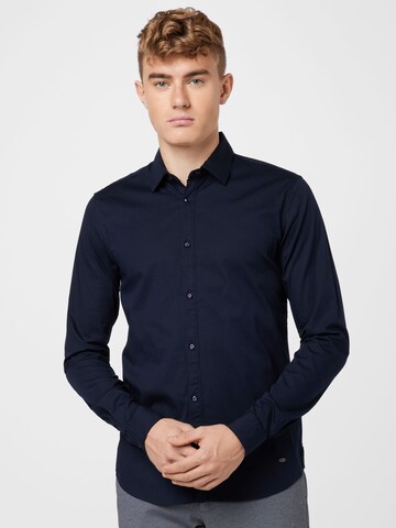 Coupe slim Chemise Petrol Industries en bleu : devant