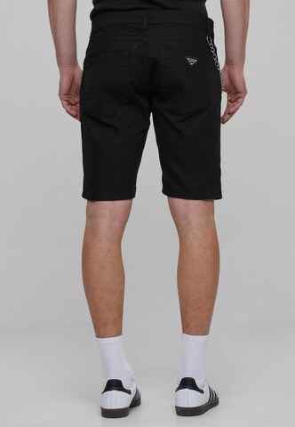 2Y Premium Regular Shorts in Schwarz