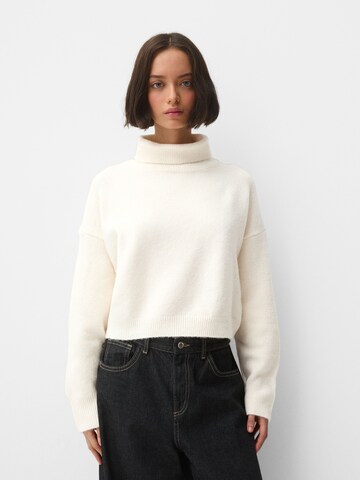 Pull-over Bershka en beige : devant
