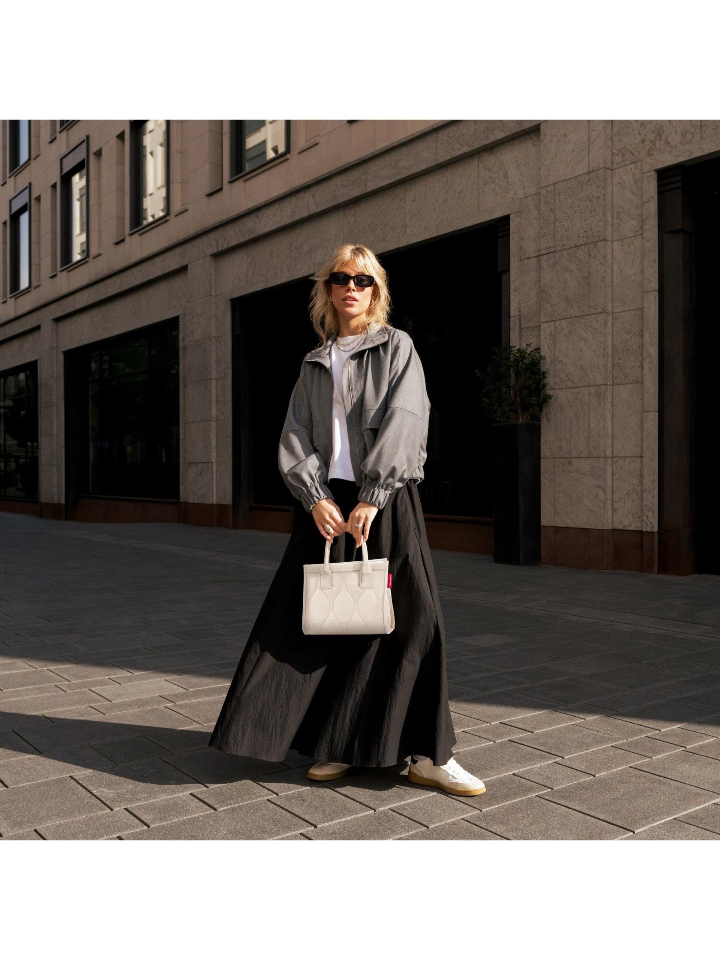 REISENTHEL Handbag in Grey