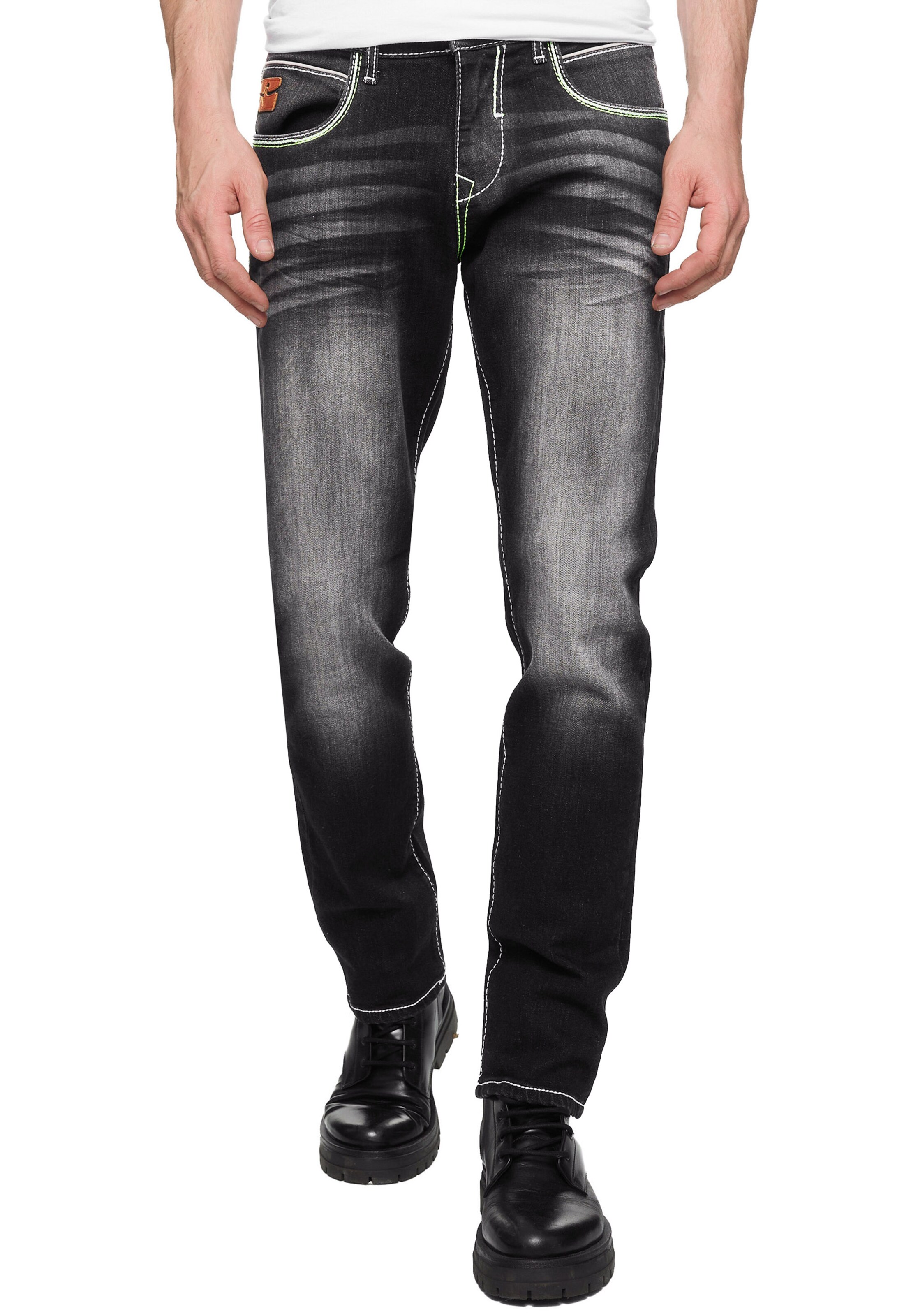 Rusty Neal Regular Jeans 'TOYAMA' in Black: front
