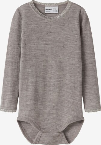 NAME IT - Pijama entero/body 'NMFWang' en gris: frente
