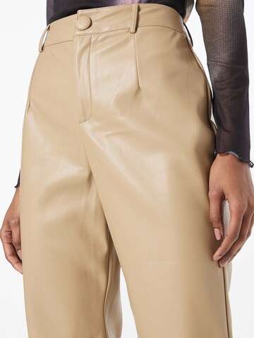 Nasty Gal - regular Pantalón en beige