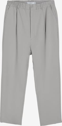 Bershka Regular Pleat-front trousers in Grey: front