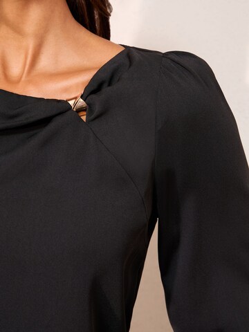 Friends Like These - Blusa en negro