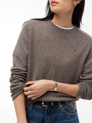 Pulover de la TOMMY HILFIGER pe maro