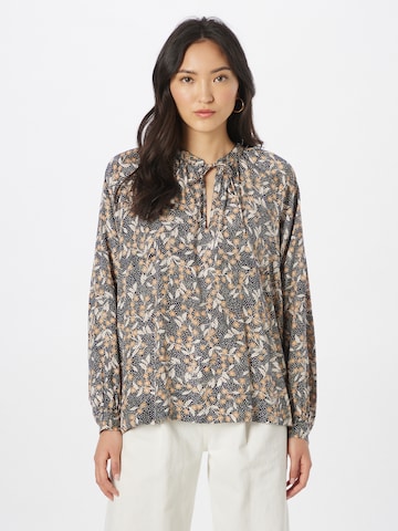 Masai Blouse in Blue: front