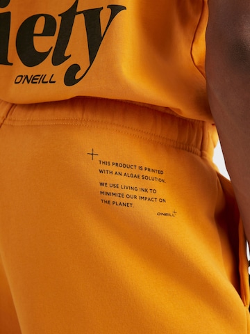 regular Pantaloni sportivi 'Future Surf ' di O'NEILL in giallo