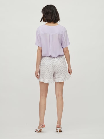 VILA Regular Shorts 'Cloie' in Weiß