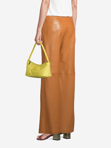 Calvin Klein Shoulder Bag in Yellow