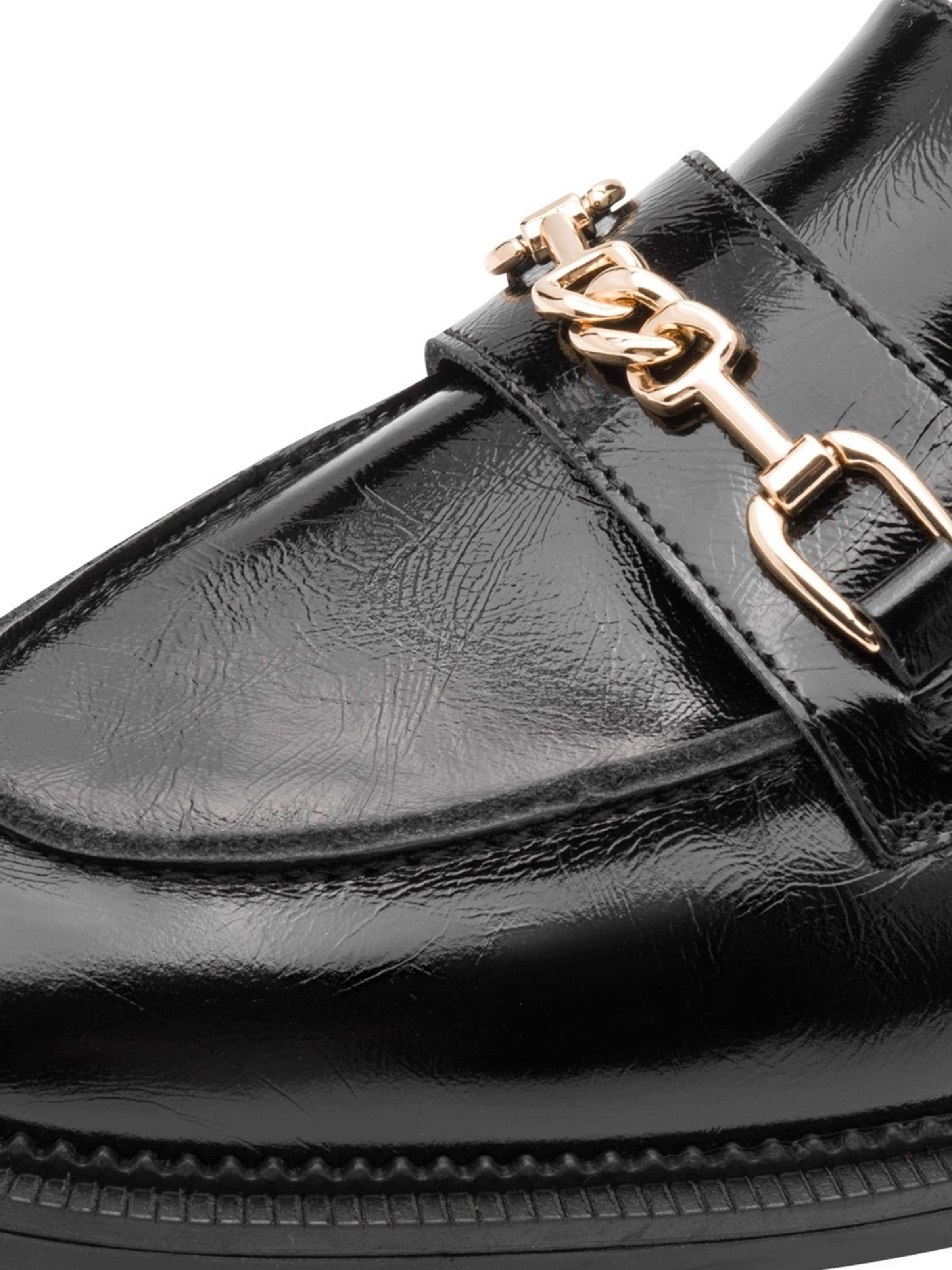 Slipper di Tamaris in nero
