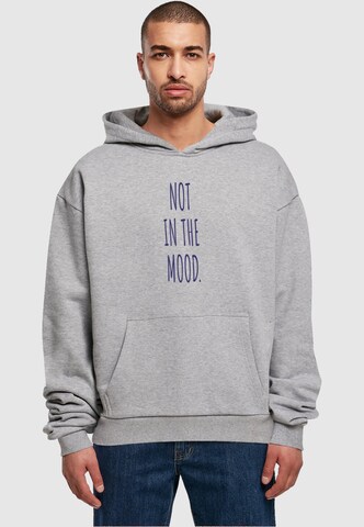 Merchcode Sweatshirt 'NITM' in Grijs: voorkant