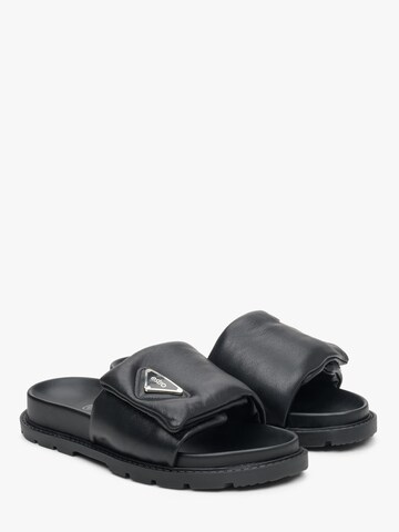 Estro Sandal '25338-10' in Black