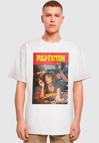 Merchcode Shirt 'Pulp Fiction Poster' in Wit: voorkant