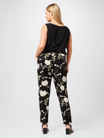 Coupe slim Pantalon chino ONLY Carmakoma en noir