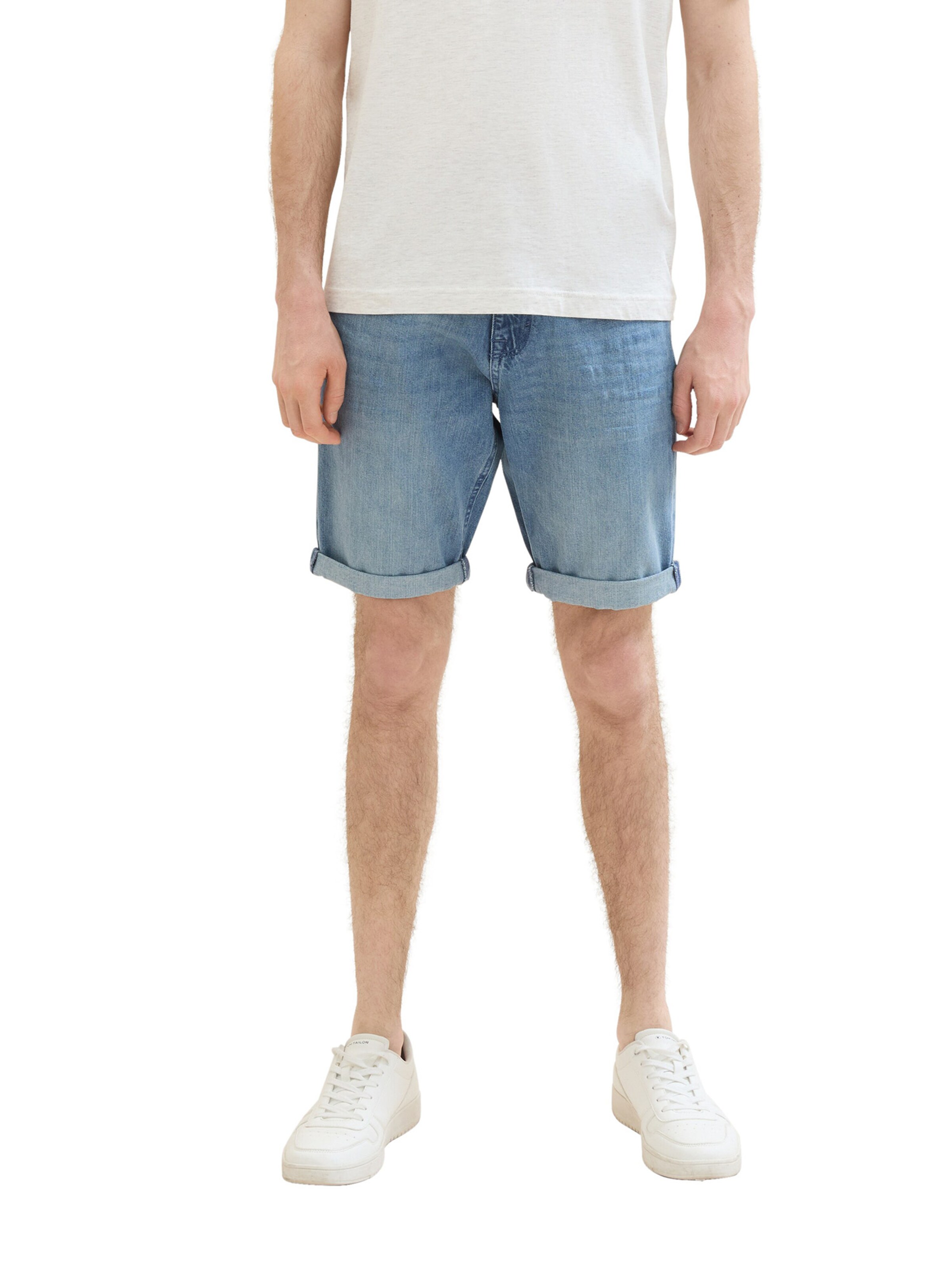 TOM TAILOR Regular Shorts 'Josh' in Blau: Vorderseite