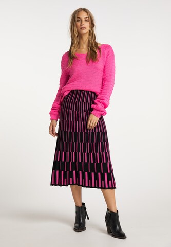 IZIA Skirt in Pink