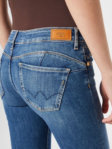 Slimfit Jeans de la Le Temps Des Cerises pe albastru