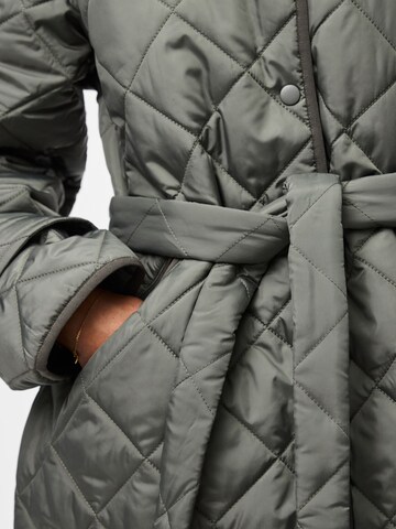 PIECES Winterjas in Groen