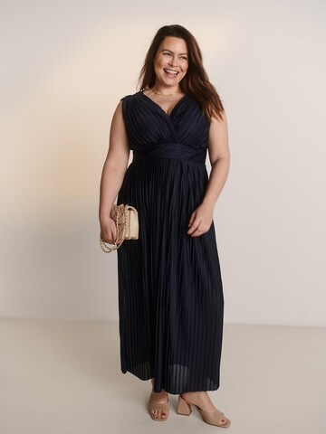 Robe 'Linnea' Guido Maria Kretschmer Curvy en bleu : devant