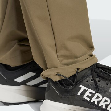Regular Pantalon outdoor 'Xperior' ADIDAS TERREX en vert