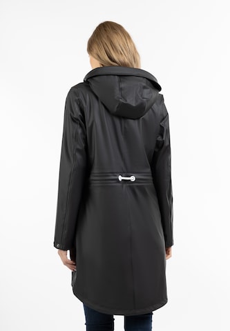 ICEBOUND Raincoat in Black