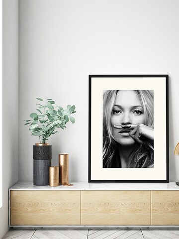 Liv Corday Wandschmuck  'Mustache' in Schwarz