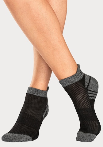 BENCH Athletic Socks in Black