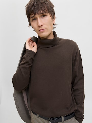 JACK & JONES Свитер 'JJEBASIC' в Коричневый