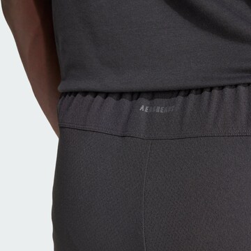 ADIDAS PERFORMANCE Skinny Sportshorts 'Power' in Schwarz