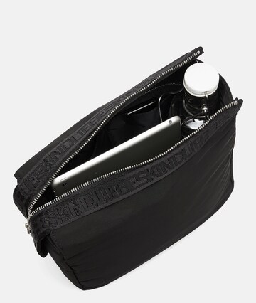 Beauty case di Liebeskind Berlin in nero