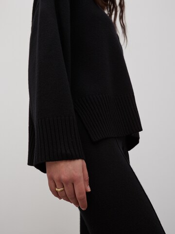 EDITED Sweater 'Jella' in Black