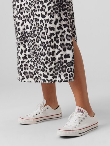 Vero Moda Maternity Skirt 'VMEasy' in White