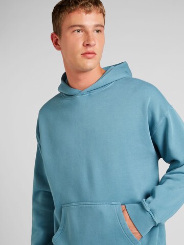 Abercrombie & Fitch Sweatshirt 'ESSENTIAL' in Blau