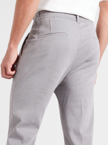 DRYKORN Regular Pleat-Front Pants 'CHASY' in Grey