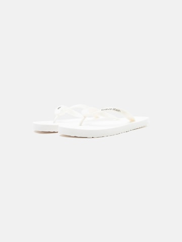 Calvin Klein Сандали с разделител за пръстите в бяло