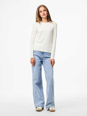 T-shirt 'PCFylla' PIECES en blanc