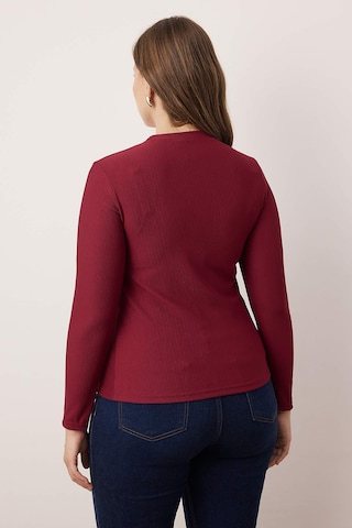 T-shirt Trendyol Curve en rouge