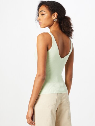 Top in maglia di Urban Classics in verde