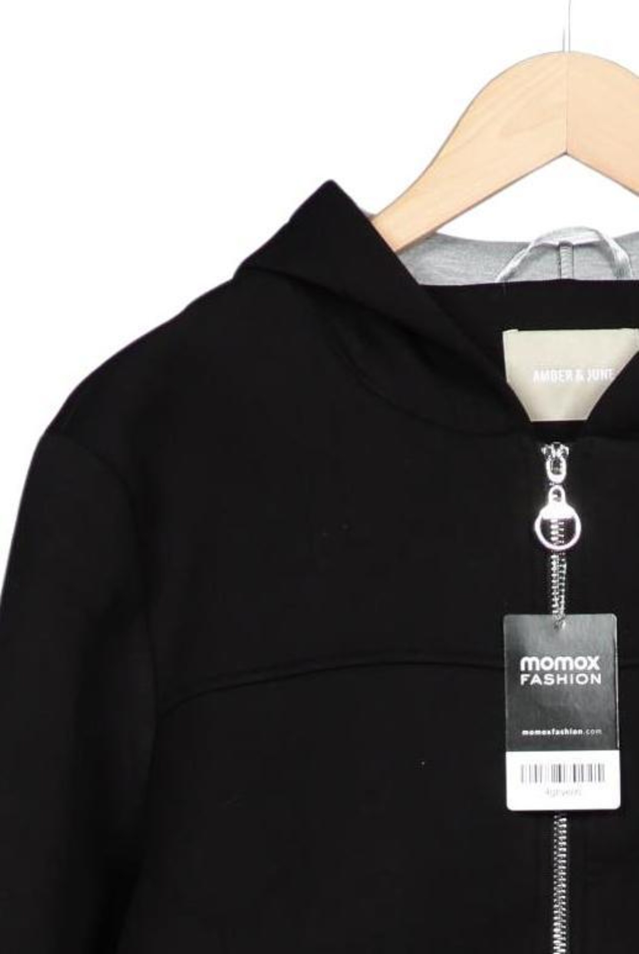 Amber & June Sweatshirt & Zip-Up Hoodie in XL in Black