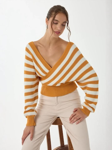 Hiccup Sweater in Yellow