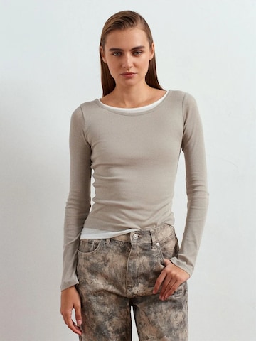 Dilvin Shirt in Grey: front